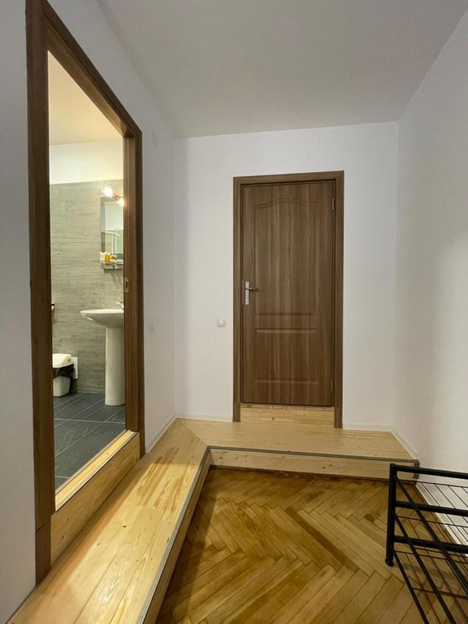 Schei Central Studios In The Heart Of Brasov Luaran gambar