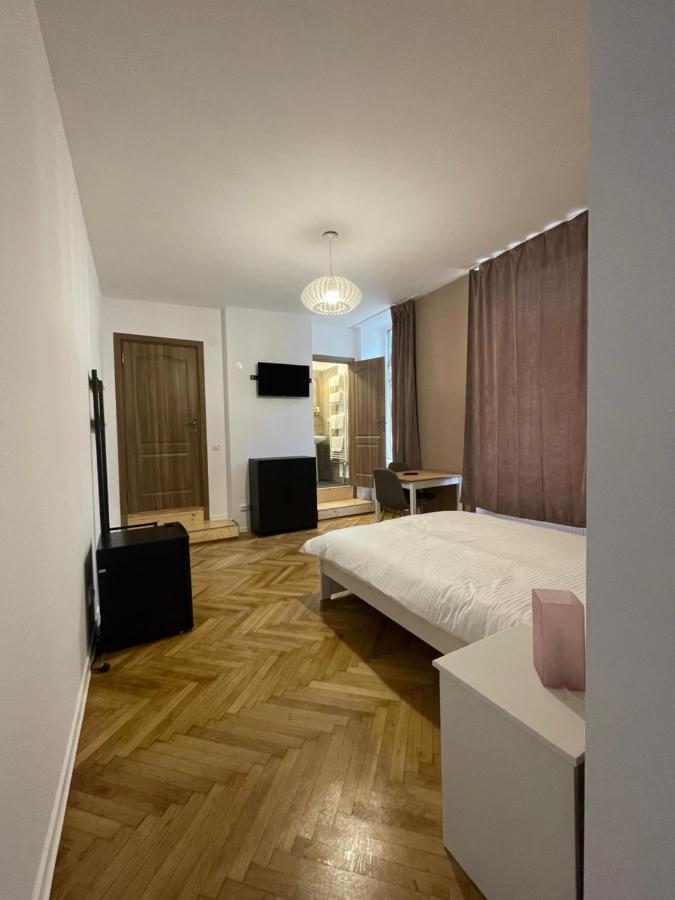 Schei Central Studios In The Heart Of Brasov Luaran gambar